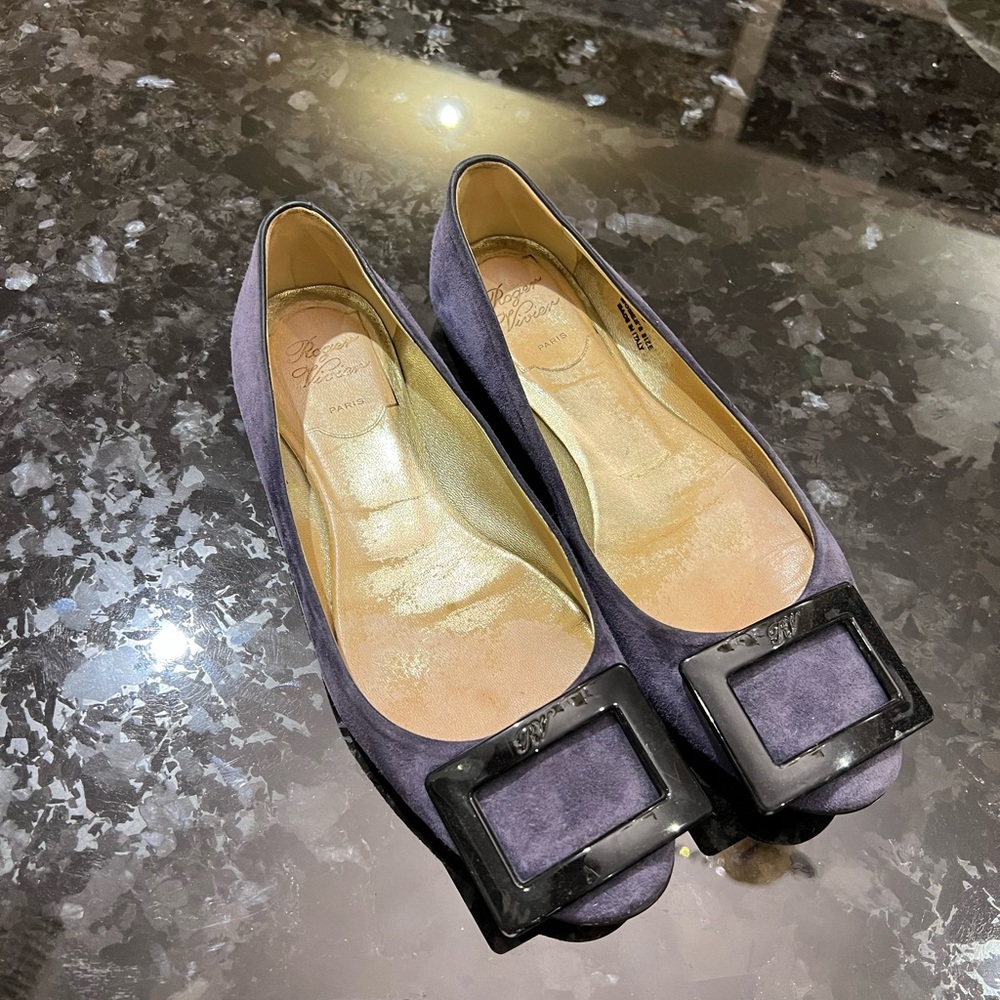 Roger Vivier Flats